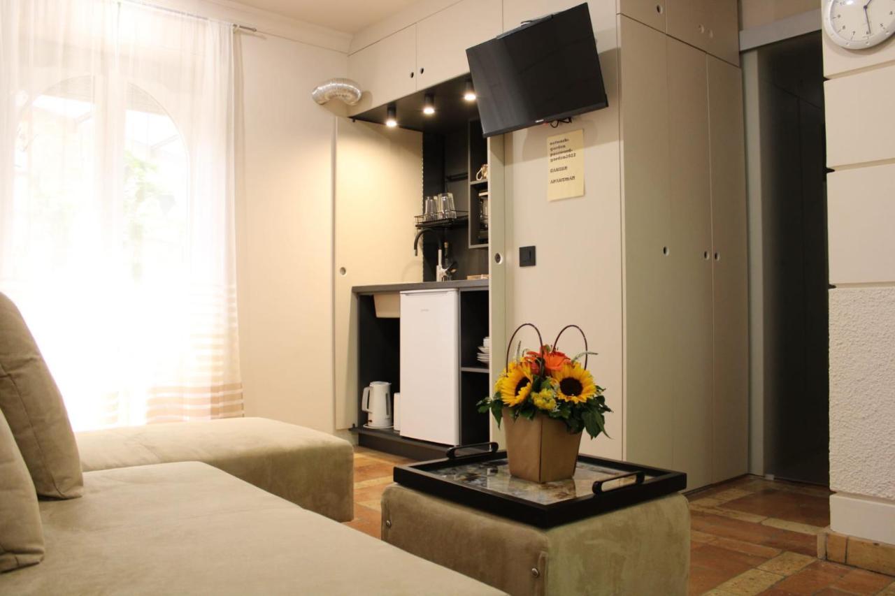 Garden Center Apartment Νόβι Σαντ Εξωτερικό φωτογραφία