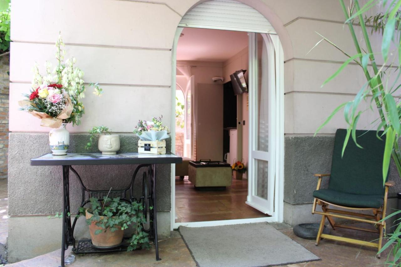 Garden Center Apartment Νόβι Σαντ Εξωτερικό φωτογραφία